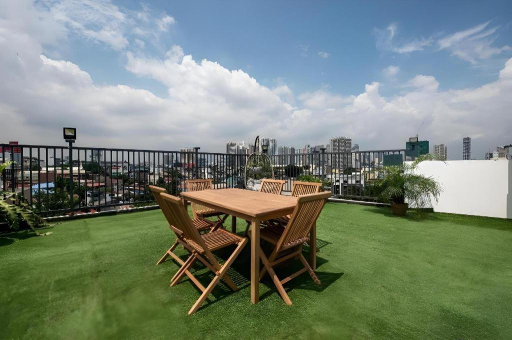 Super Oyo Capital O 232 Nest Nano Suites Fort Makati City Exterior foto
