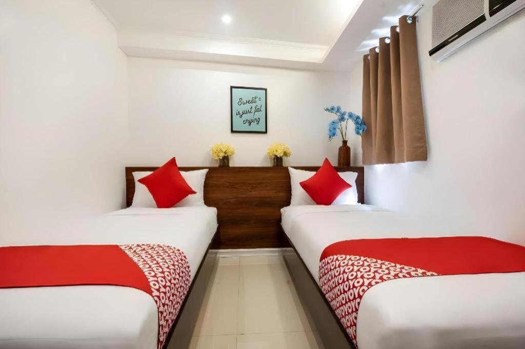 Super Oyo Capital O 232 Nest Nano Suites Fort Makati City Exterior foto