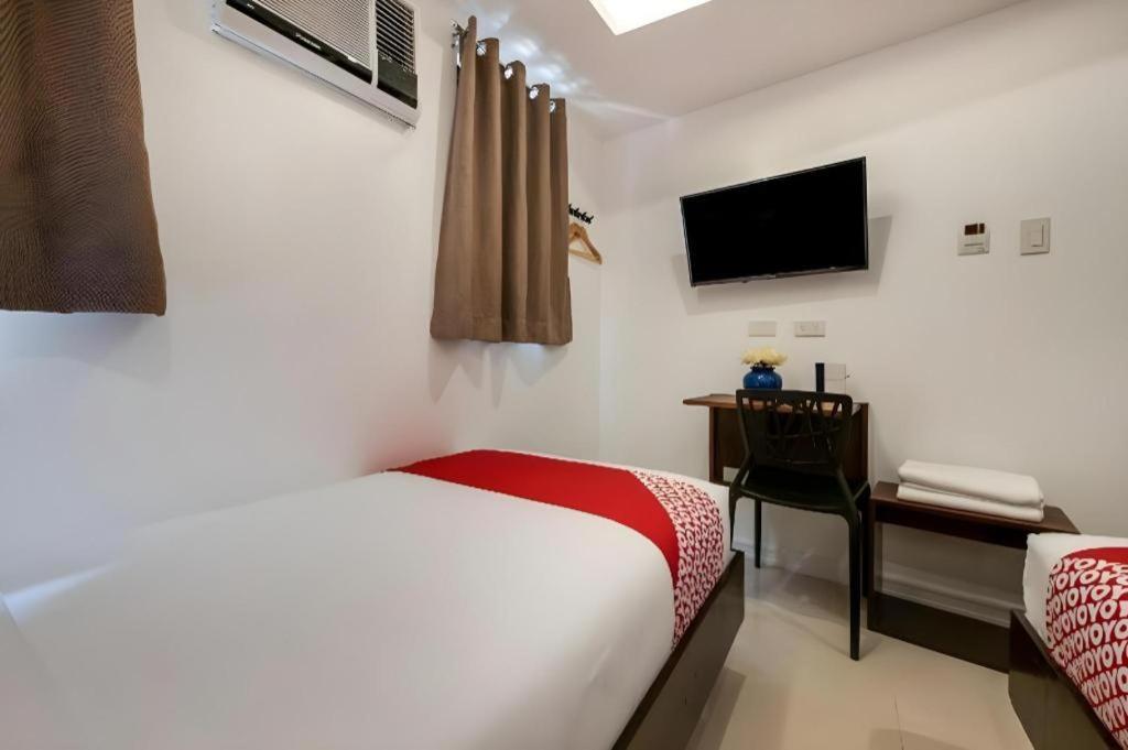 Super Oyo Capital O 232 Nest Nano Suites Fort Makati City Exterior foto